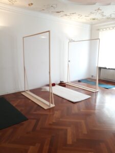 luana-conte-yoga-riflessologia-plantare-bolzano